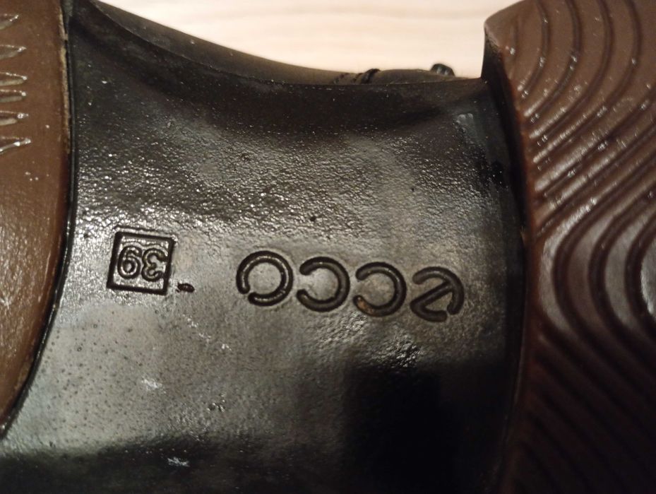 Skórzane trzewiki Ecco rozmiar 39