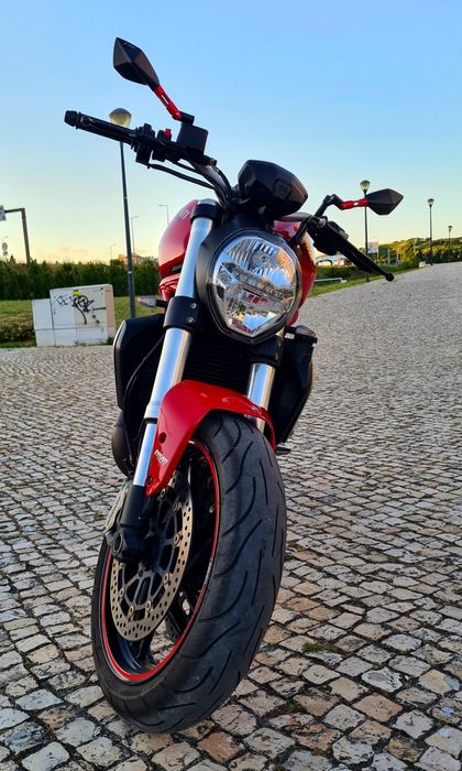 Ducati Monster 821 Red 2018