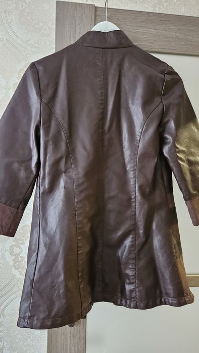 Шкіряна куртка, плащ, пиджак
