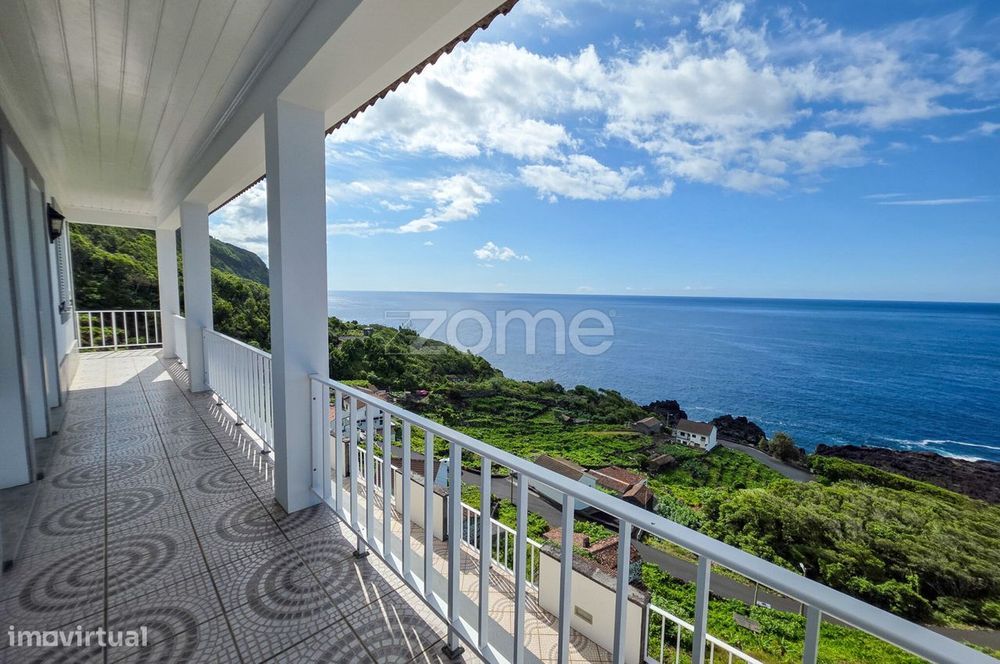 Moradia T3 com Vista Mar nas Ribeiras, Ilha do Pico
