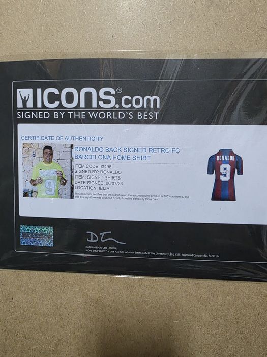 Camisola assinada e com certificado do ronaldo fenomeno.