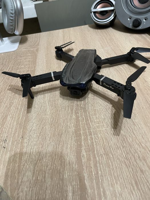 Квадрокоптер модель Е 99