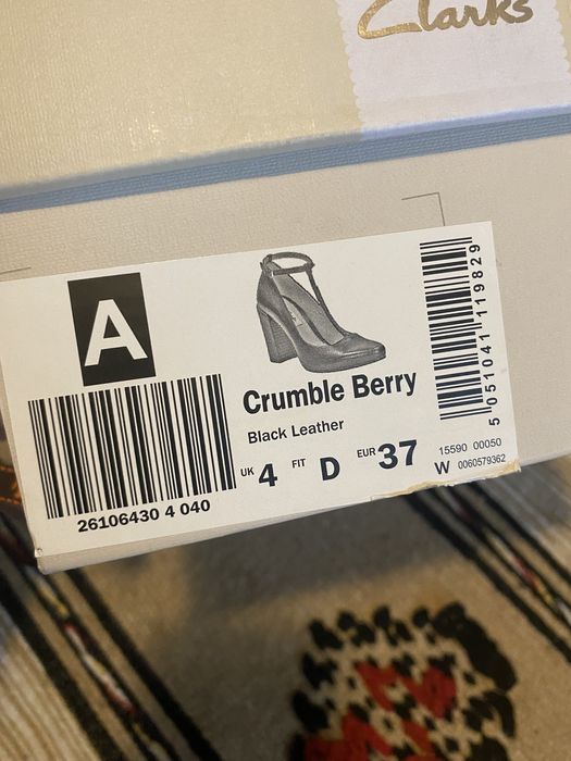 Czółenka Clarks rozmiar 37