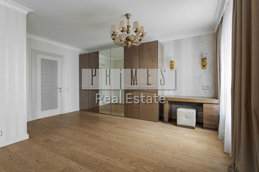 Продажа 2к квартиры 135м2, ЖК Заречный, пр-т Бажана Николая, 1А