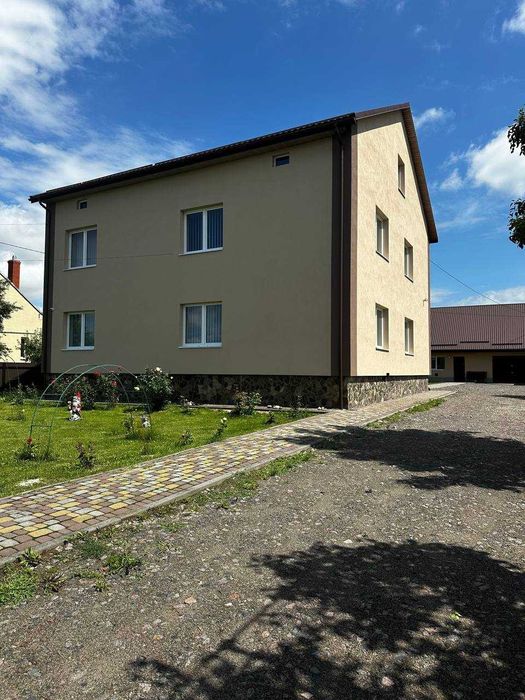 Продаж будинку м. Пустомити