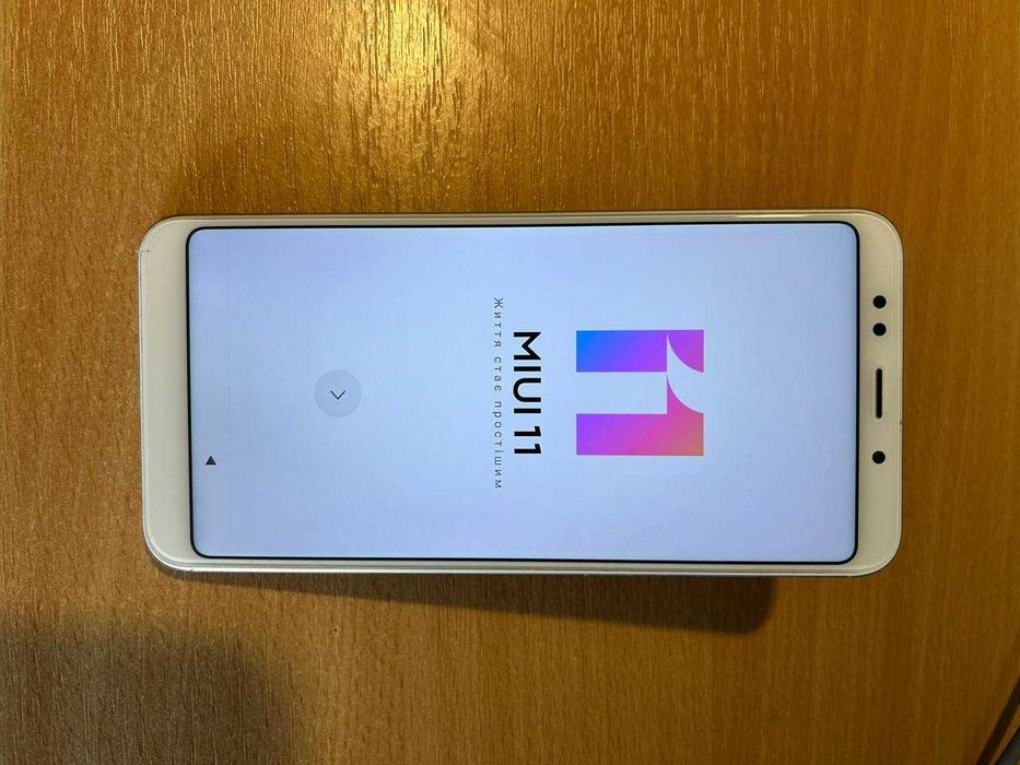 Xiaomi Redmi 5 Plus 4/64GB Gold • Рідна коробка • Топова версія