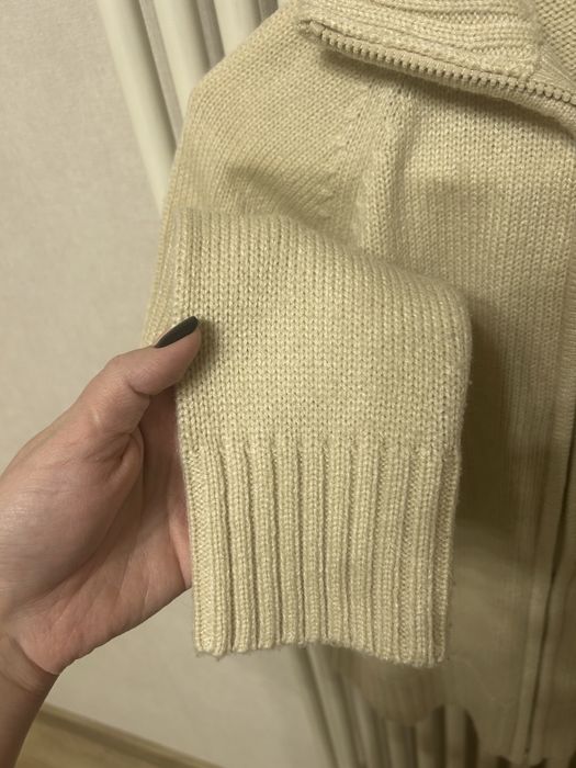 Трендова вʼязана кофтинка/светр