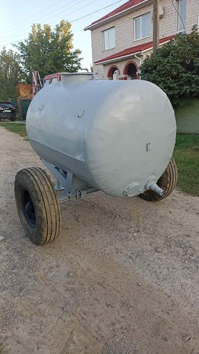 Бочка ЗЖВ-1,8.(Ємність)