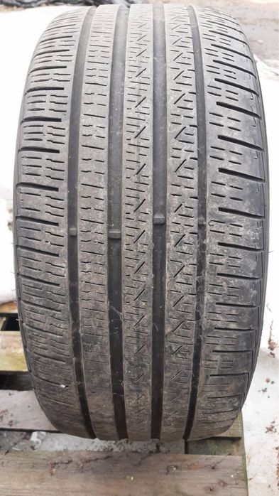Шини Pirelli Cinturato P7 245/40 R18, в наявності 3 шт