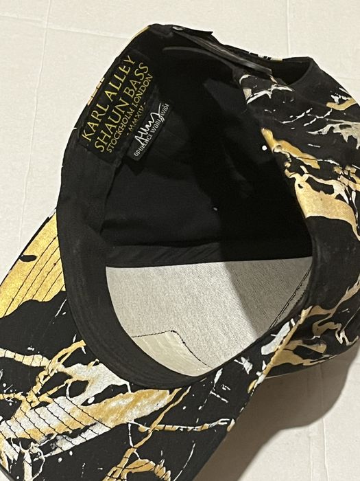 Бейсболка брендовая