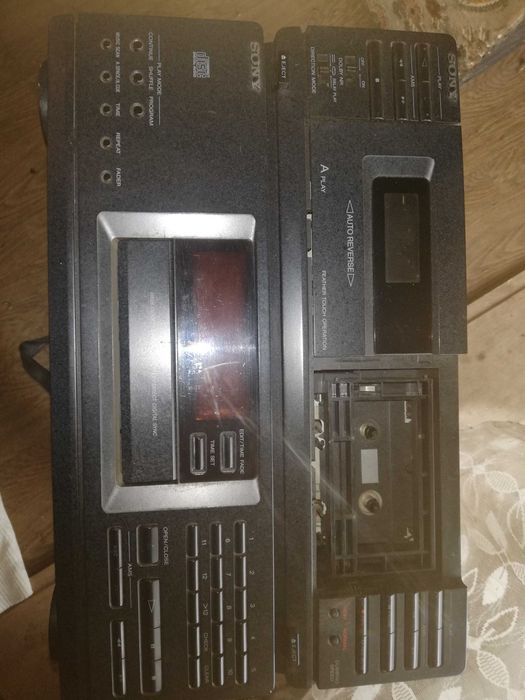 Wieża Sony  model STR- D209 6 elementów + 4 glosniki