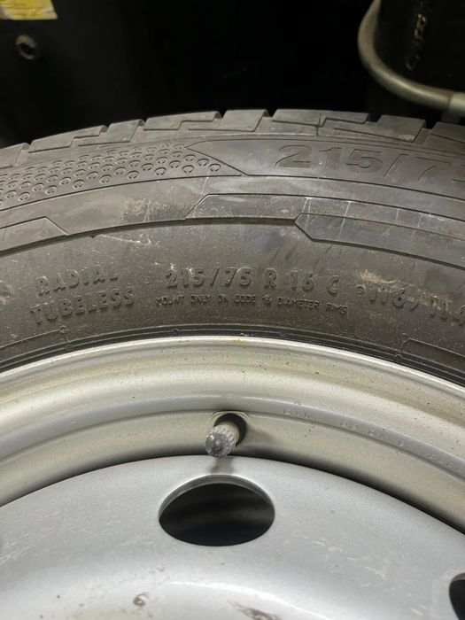 Jantes e pneus  Opel Movano 215/75 R16 Pneus Novos