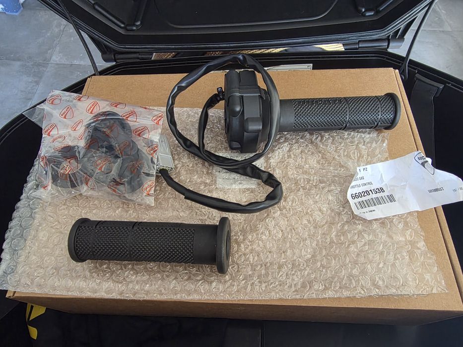 Punhos Ducati Multistrada V4