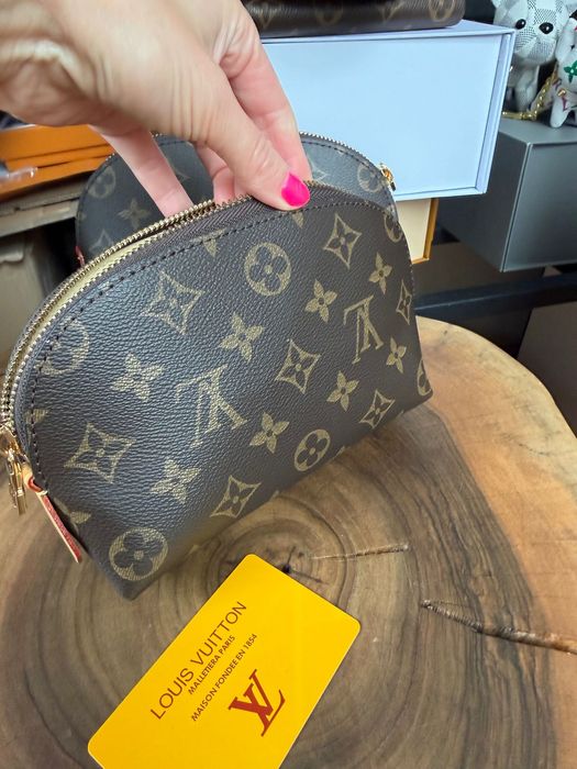 косметичка Louis vuitton