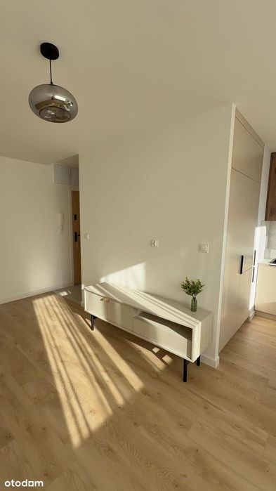 po remoncie/ jasna kuchnia/loggia