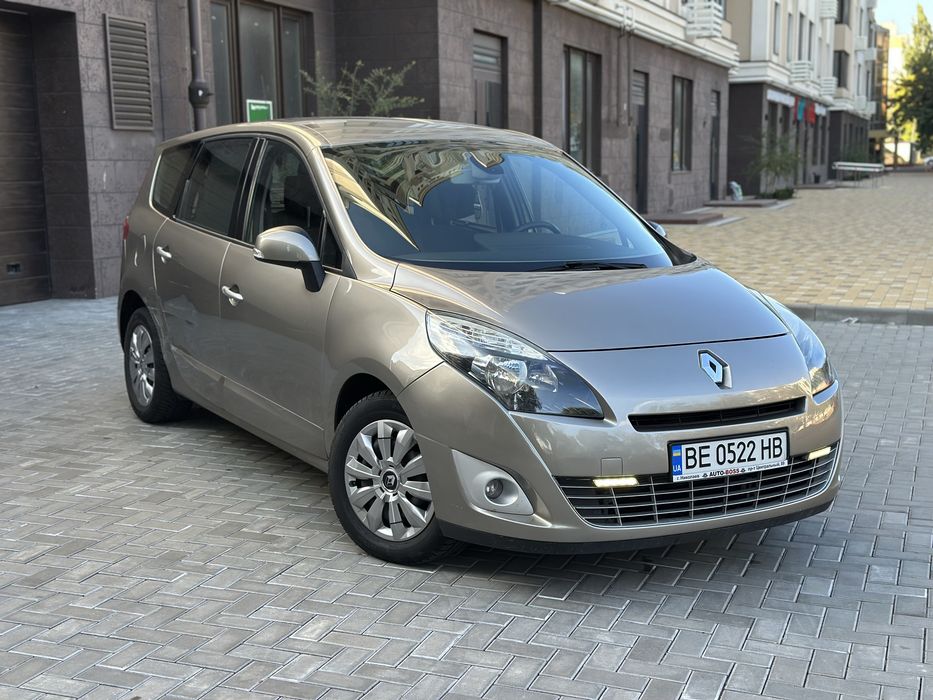 Продам Renault Grand Scenic 2009 | 2.0 бензин | Автомат