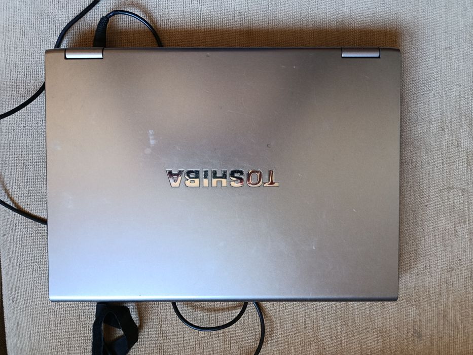Portátil Toshiba Tecra A10-1k2