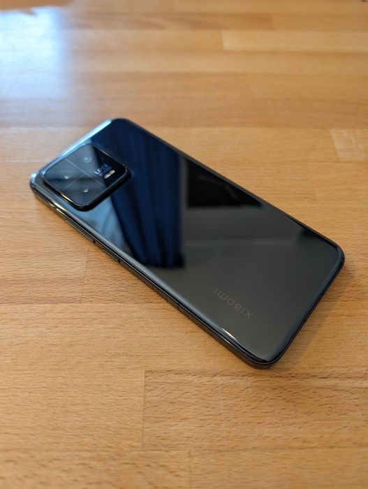 Xiaomi 13 8/256 GB  BARDZO DOBRY + etui