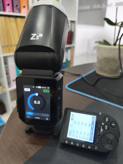 Conjunto Flash Neewer Z3-c (Canon)+ trigger Neweer Q-Pro