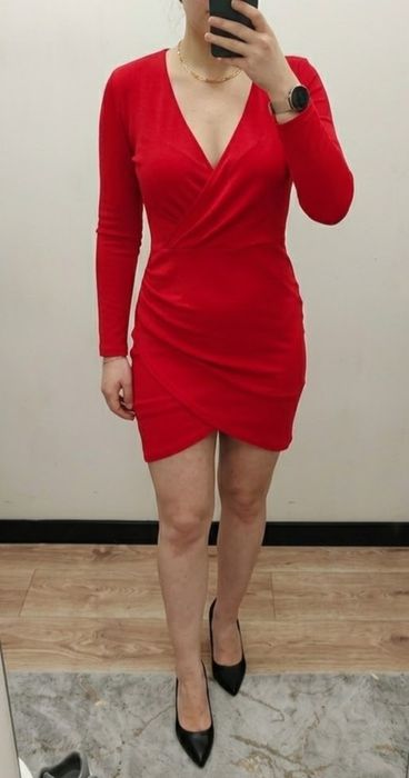 Czerwona sukienka missguided S 36 sweterkowa na święta czerwień vintage