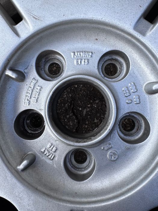 Jantes 16 vw com pneus novos