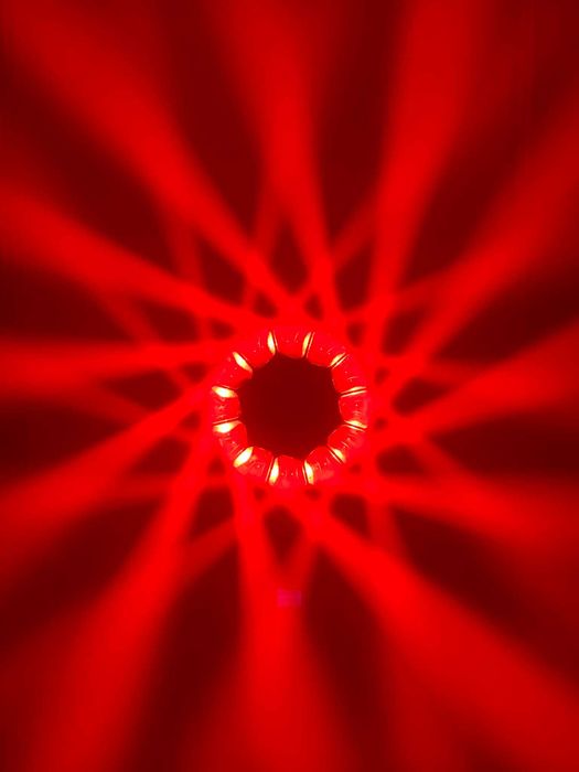 Głowy Big Eye 19x40w Nowe, 2 Szt