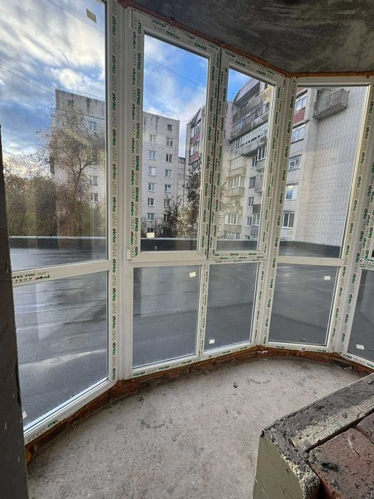 Продаж 2-х кімн кв-ри 54 м2, 3\5 новобудова, автон Савчука 7Д Чернігів