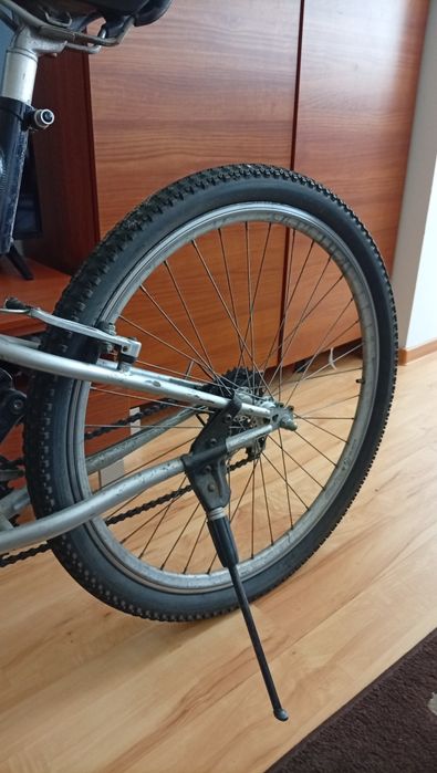 Rower górski, jeździ do drobnej naprawę