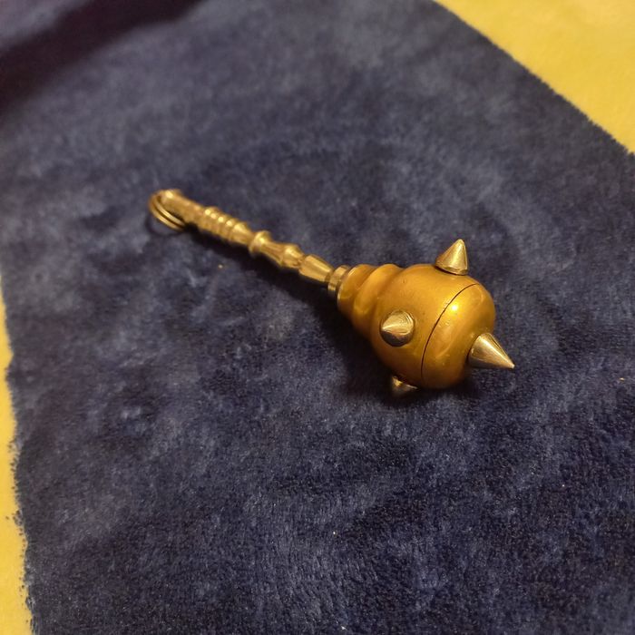 Латунный брелок колпак