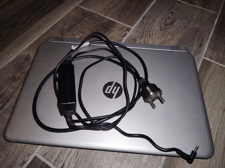 Portátil HP p052np