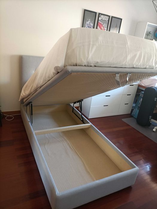 Cama Sommier com Cabeceira como nova