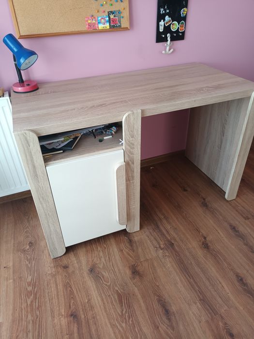 Zestaw mebli młodzieżowych