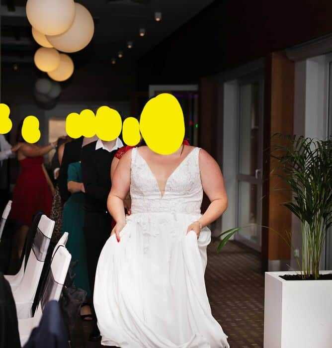 Suknia ślubna biała regulowany gorset