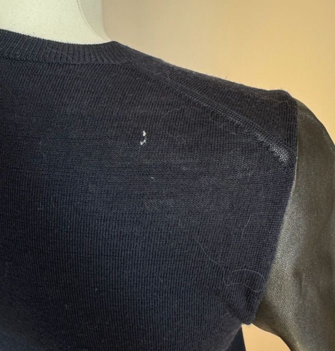 Sweterek bluzka top WEŁNA 100% ze skórzanymi rękawkami S Vince