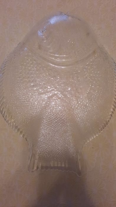 Большие блюда та конфетници.