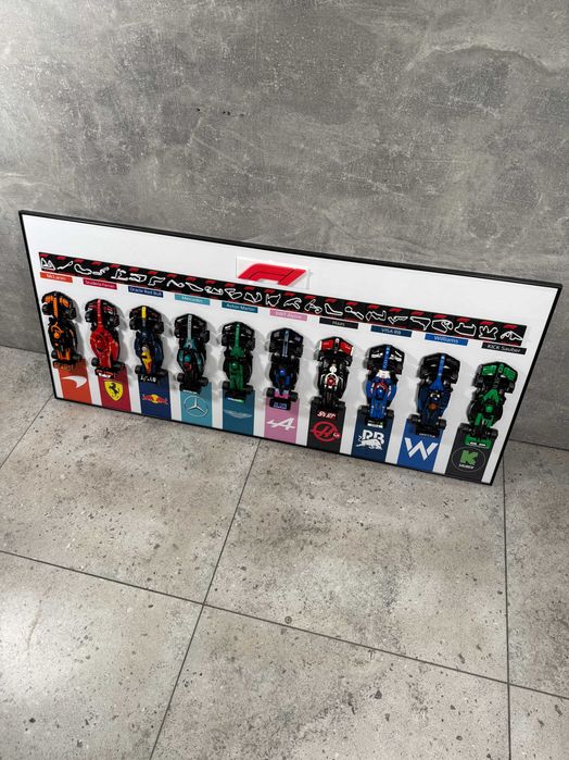 Великий Тримач для LEGO Speed Champions F1 + Об’ємні 3D Таблички GP