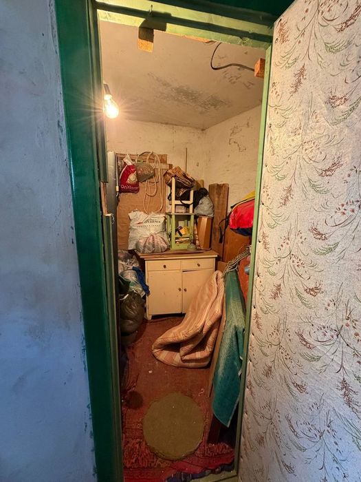 Новинка! 36 м2  Продаж 1 кім квартири+комора своя