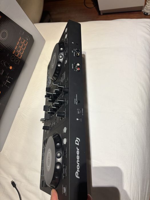 Mesa de dj DDj flx 4
