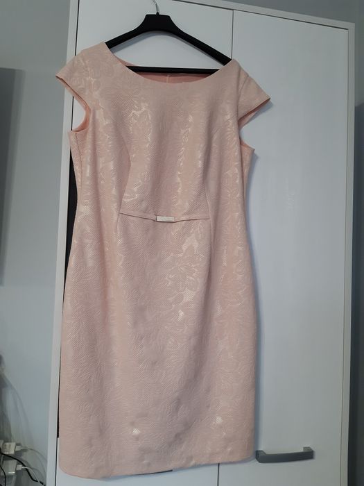 Sukienka pudrowy róż 42