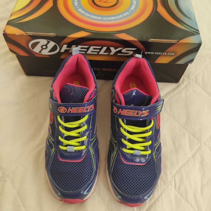 Кросівки + ролики, два в одном