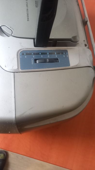 Radiomagnetofon Philips AZ 1010