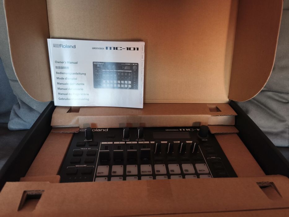 Groovebox Roland MC-101