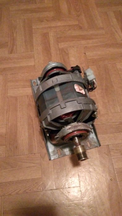 silnik 220v do pralki Brand lub whirlpool stan dobry
