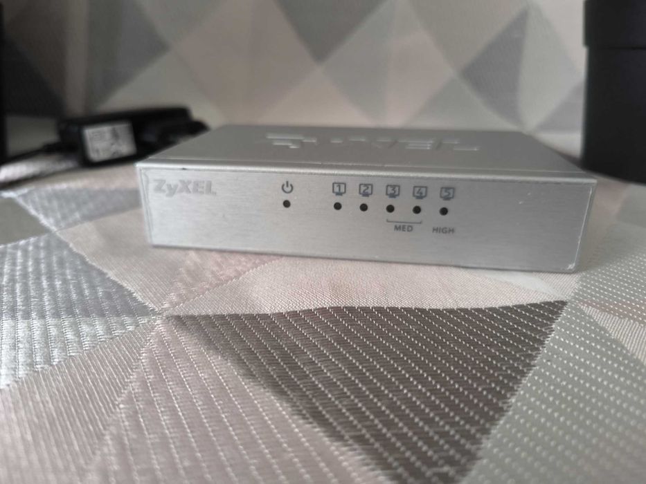Kompaktowy Switch Zyxel 5-Portowy Gigabit Ethernet