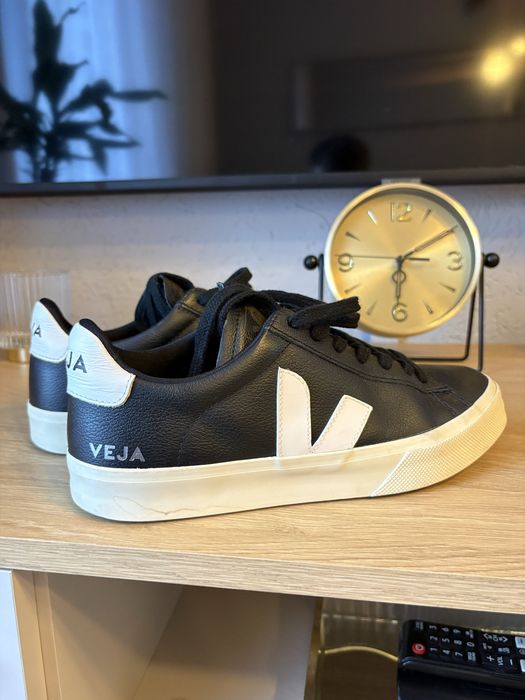 Veja Campo black