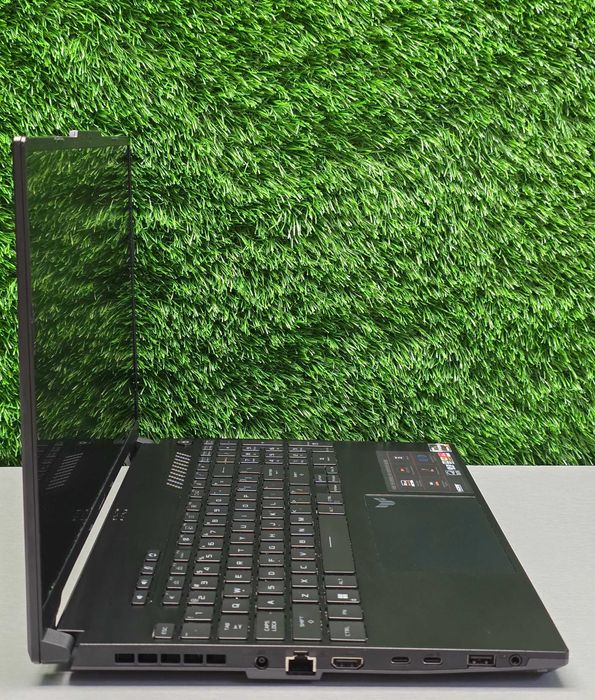 Asus TUF A16 / RX 7700S - 8GB / Ryzen 7 - 7735HS/RAM 16GB/SSD - 512GB