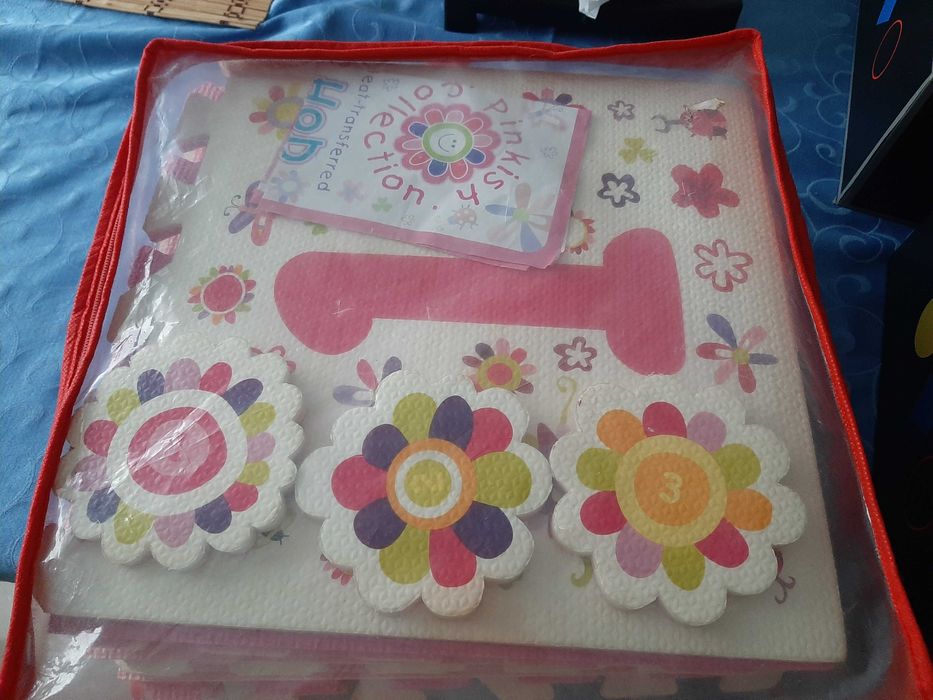 Tapete crianca jogo macaca. Hopscoth