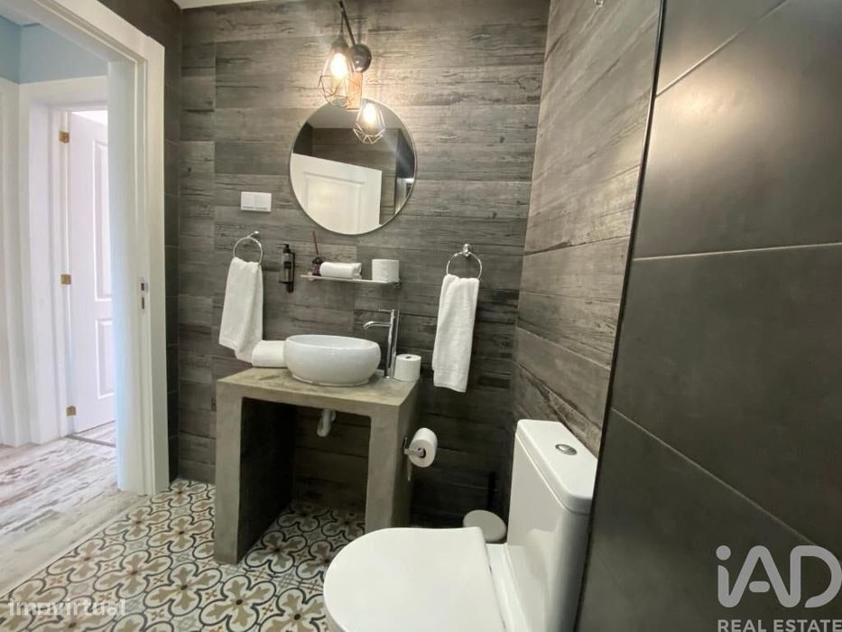 Apartamento T2 em São Sebastião