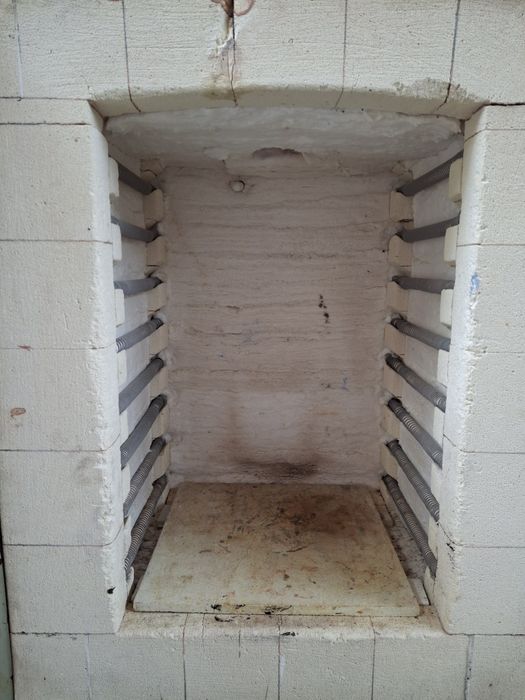 Forno/Mufla cerâmica - 1200 graus - Trifásico