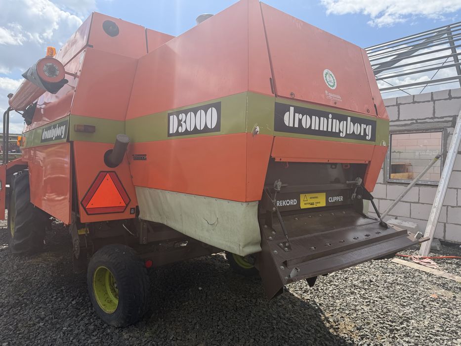 Комбайн Dronningbord D 3000 зернозбиральний свіжий Дронінборг